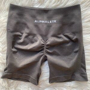 Alphalete Amplify Contour Short 5” Seamless Scrunch Women’s Size Small Pewter